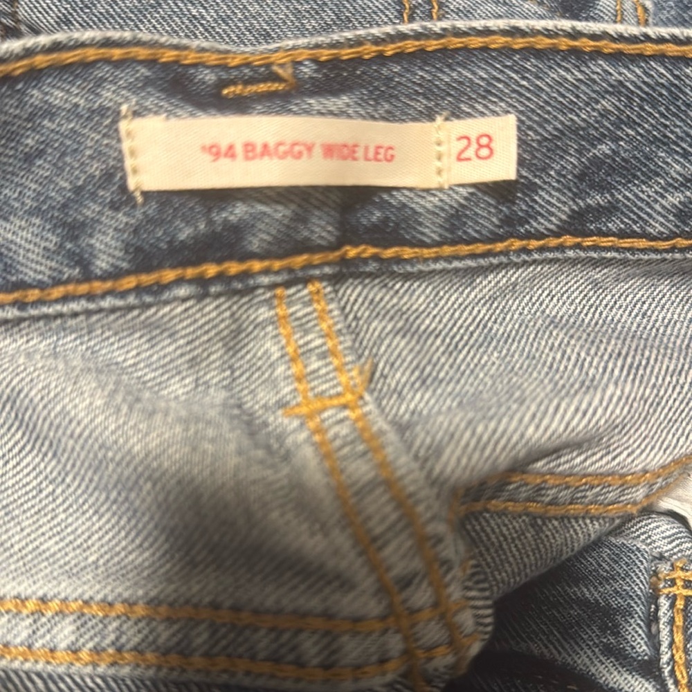 ❌sold❌NWT Levi’s 94 Baggy Wide Leg Jeans High-Waisted - Picture 3 of 5